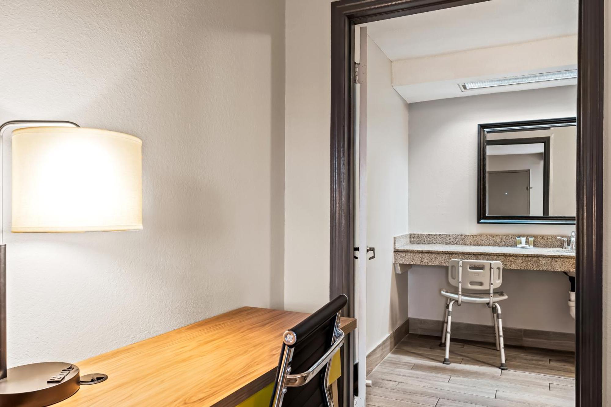 Days Inn By Wyndham Bainbridge Extérieur photo